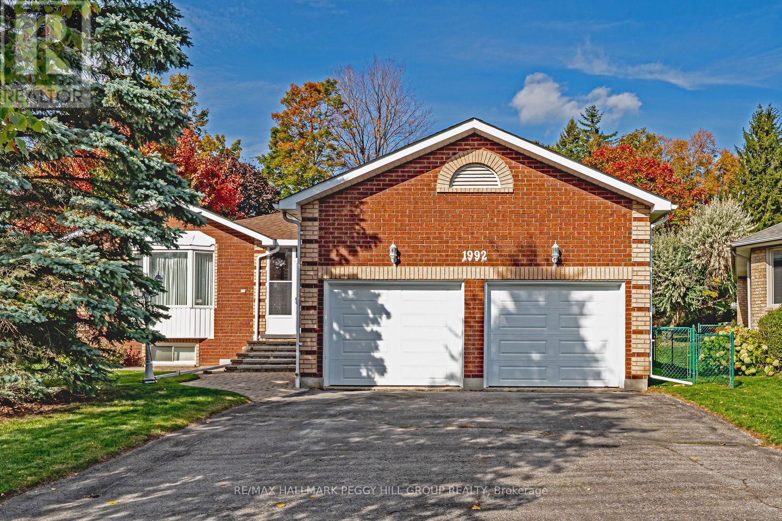 1992 Annecca St, Innisfil, ON L9S 1W8