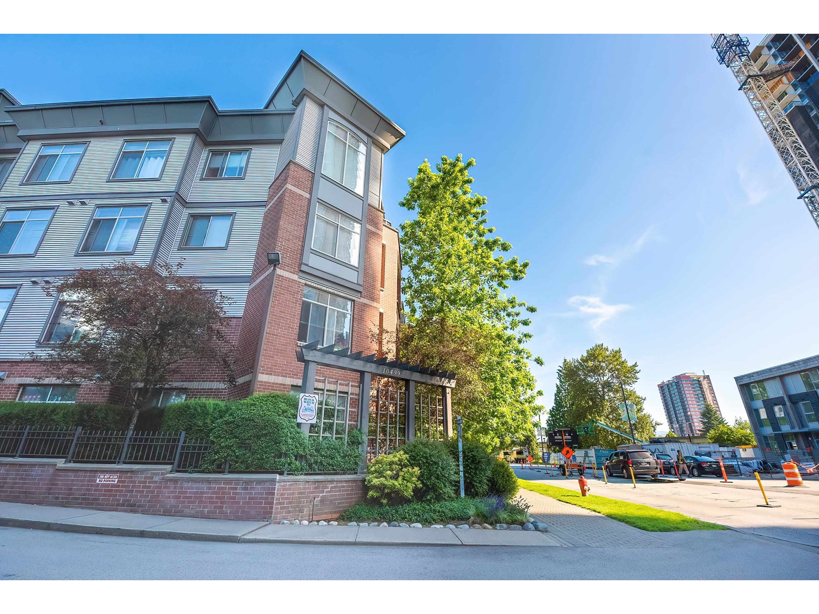 10499 University Drive Unit 309, Surrey, BC V3T 0A4