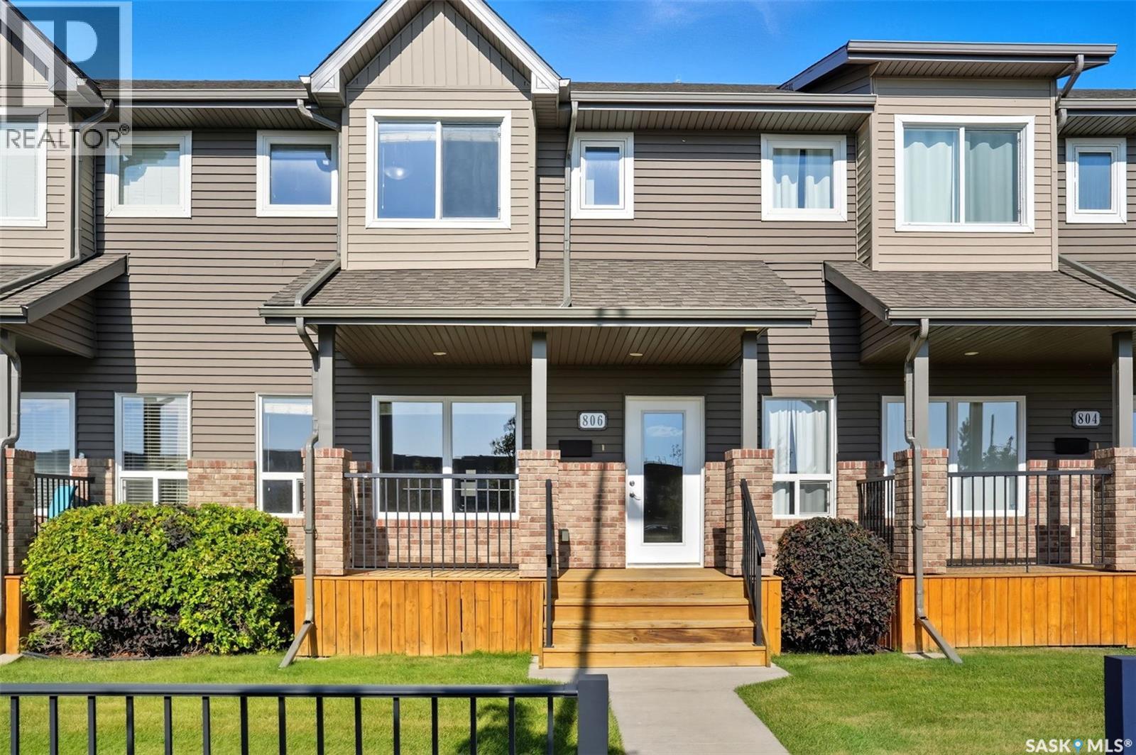806 Stensrud Rd, Saskatoon, SK S7W 0C9