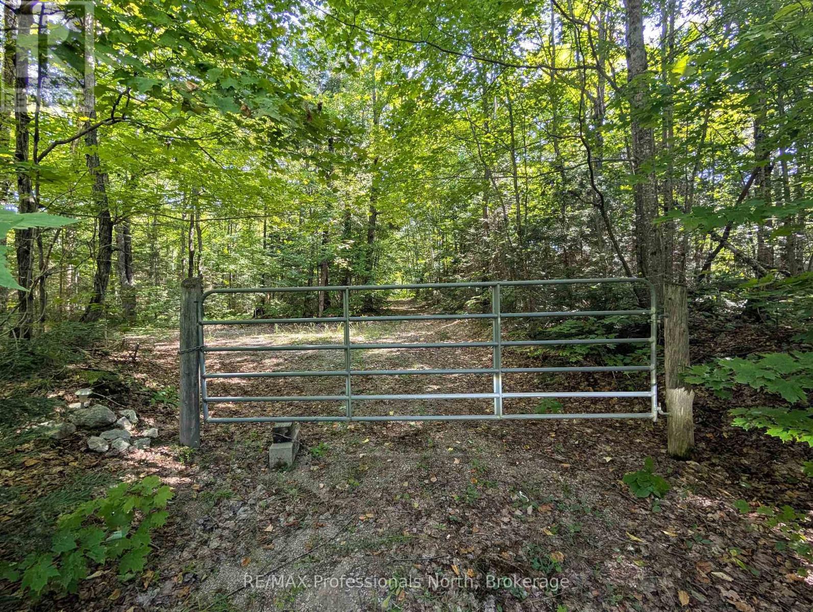 611 Bray Lake Rd, Machar, ON P0A 1X0