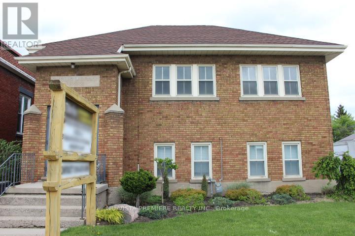 247 Main St, Southwest Middlesex, ON N0L 1M0