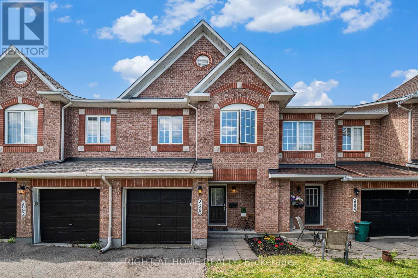 2090 Assomption St, Ottawa, ON K4A 4K1