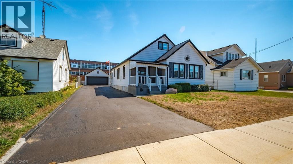 357 James St, Delhi, ON N4B 2B6