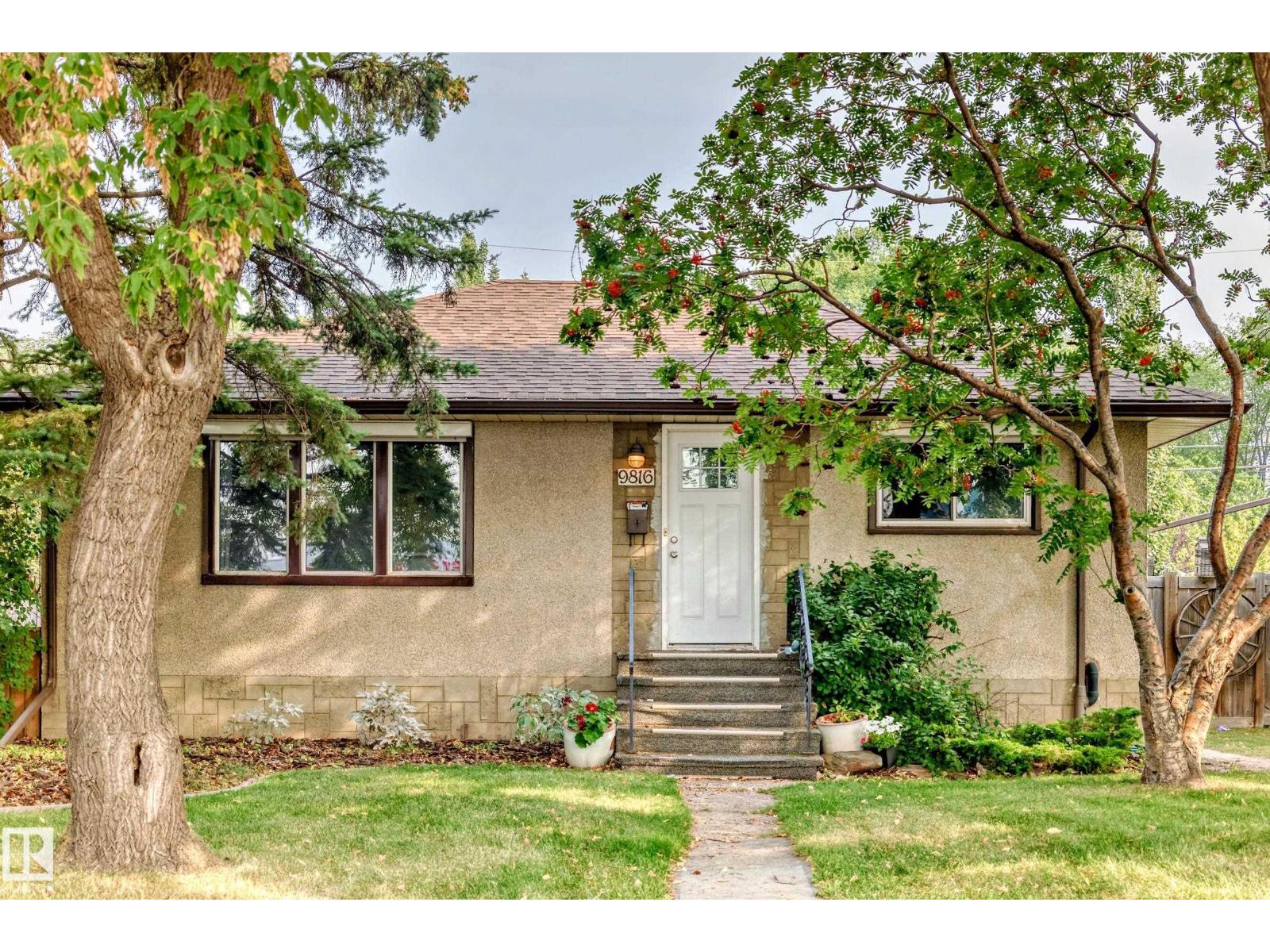 63 Av Nw Unit 9816, Edmonton, AB T6E 0G6