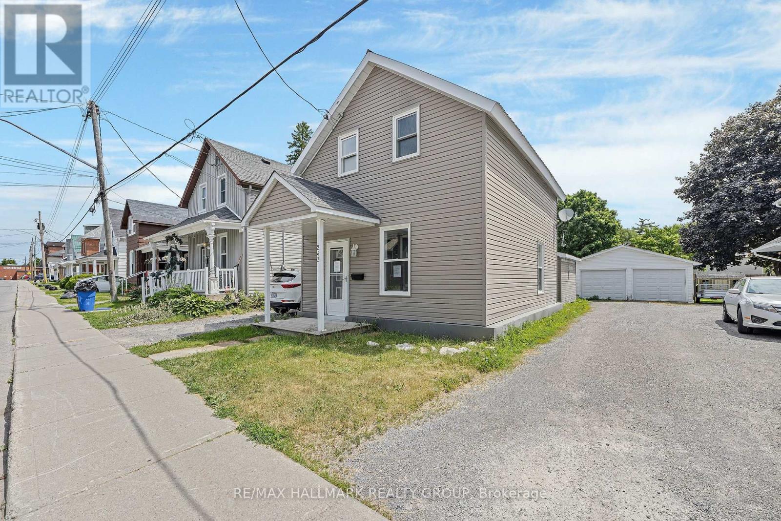 243 Harriet St, Arnprior, ON K7S 2T4