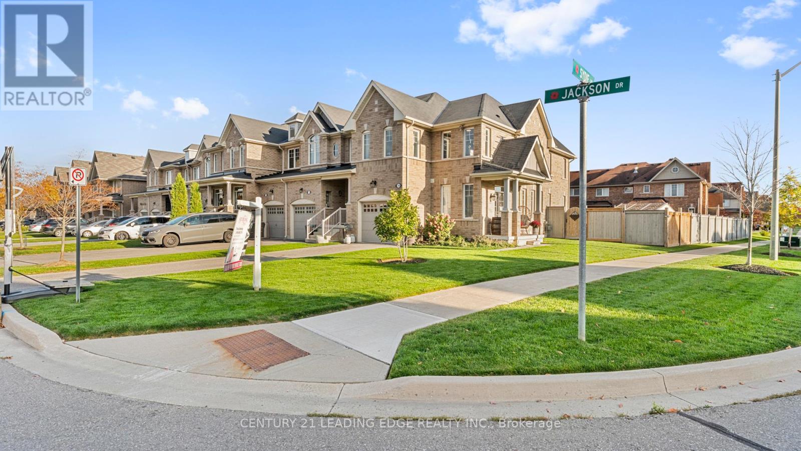 74 Jackson Dr, New Tecumseth, ON L0G 1W0