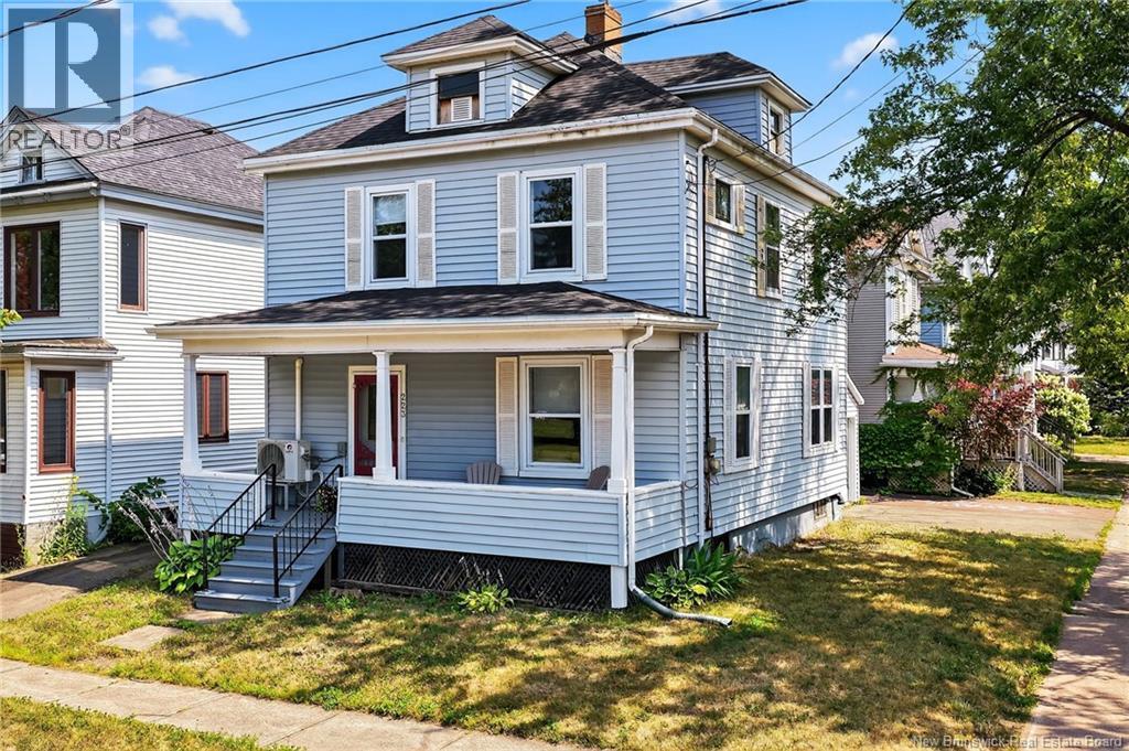 223 Weldon St, Moncton, NB E1C 5W7