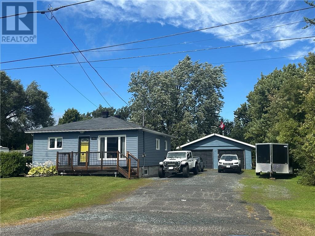 96 St Alphonse, Azilda, ON P0M 1B0