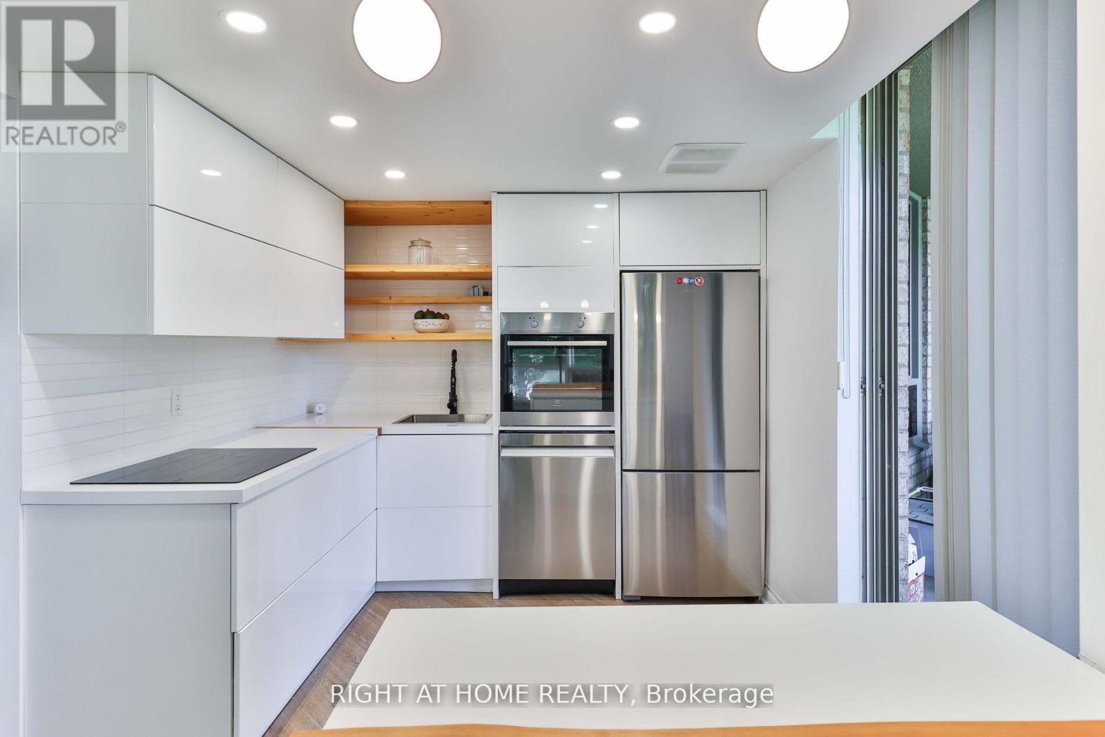 206 1210 Don Mills Rd, Toronto, ON M3B 3N9