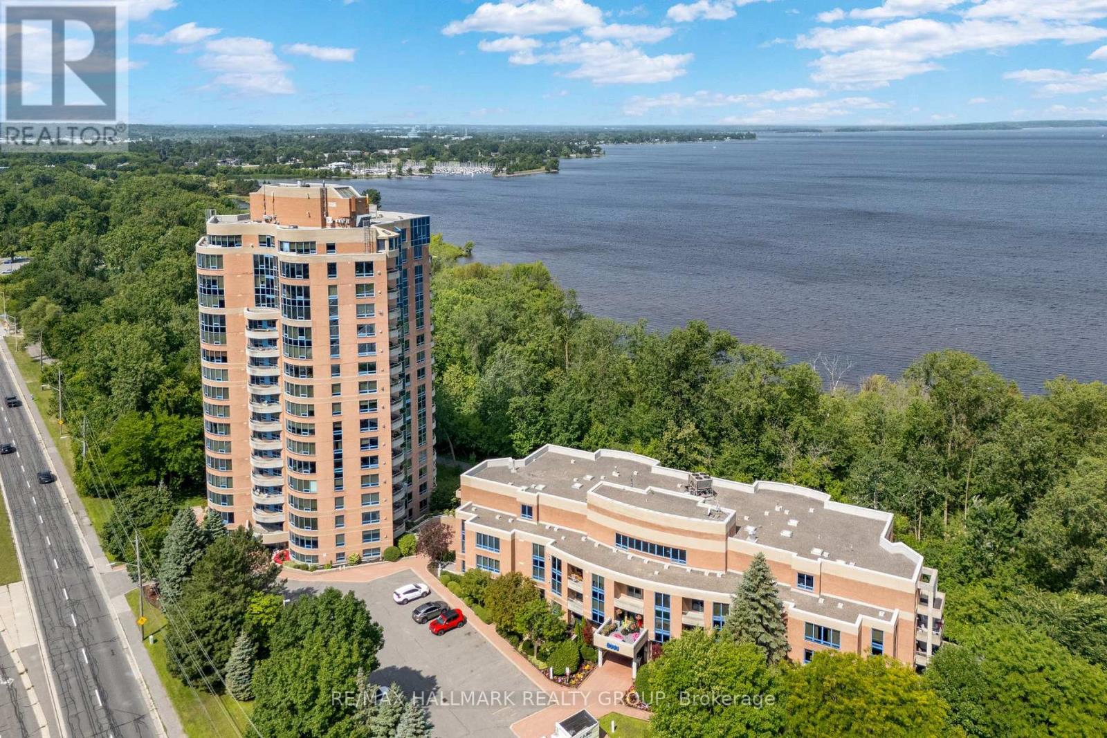 503 3105 Carling Ave, Ottawa, ON K2H 5A6