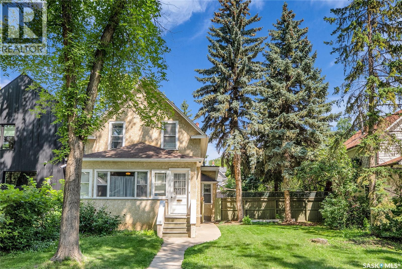 118 28 Street West, Saskatoon, SK S7L 0K2