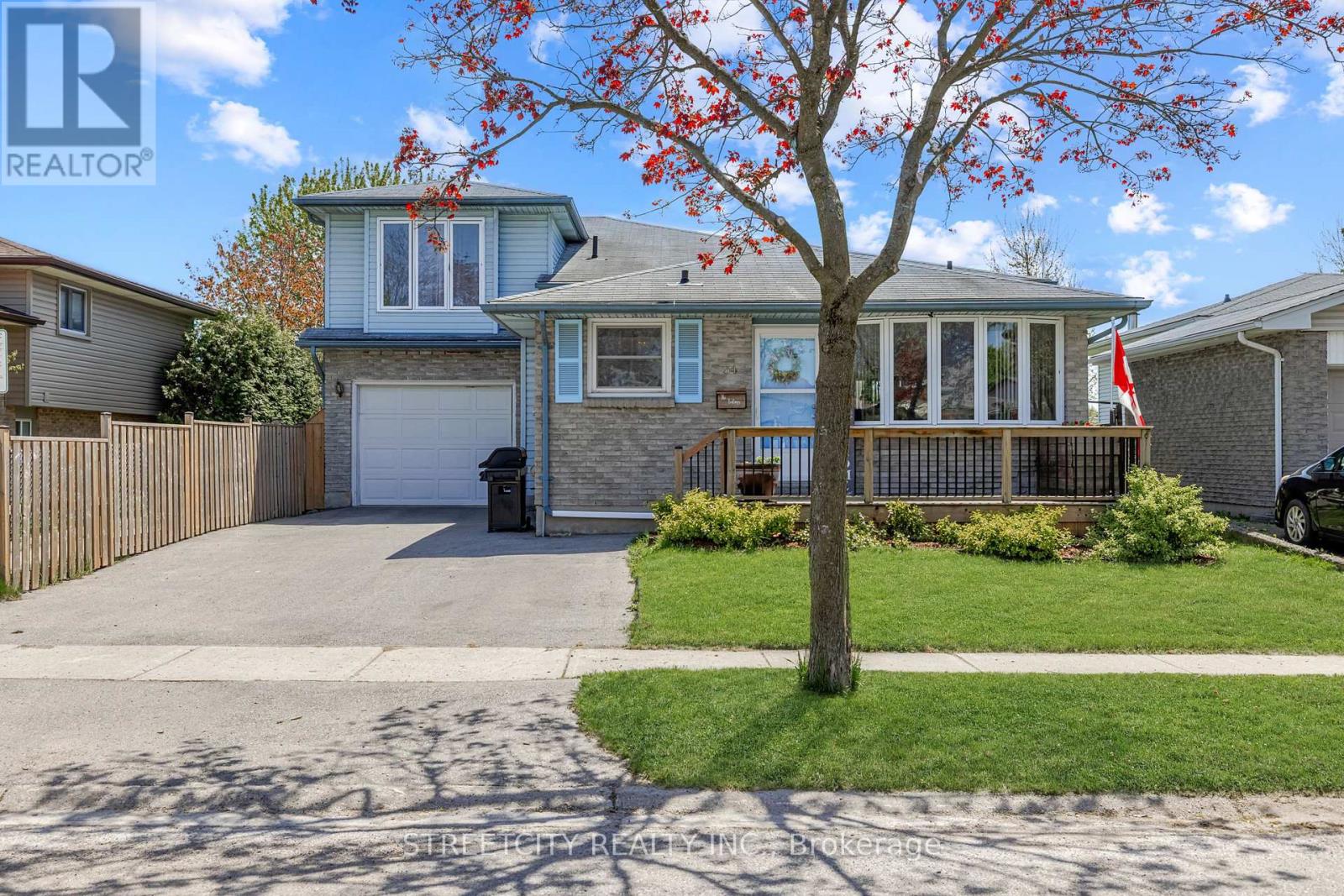 34 Bridlington Rd, London, ON N6E 1X4