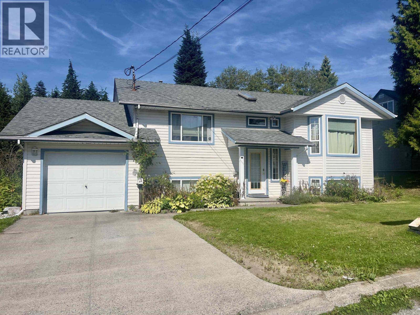 17 Brant St, Kitimat, BC V8C 1R5