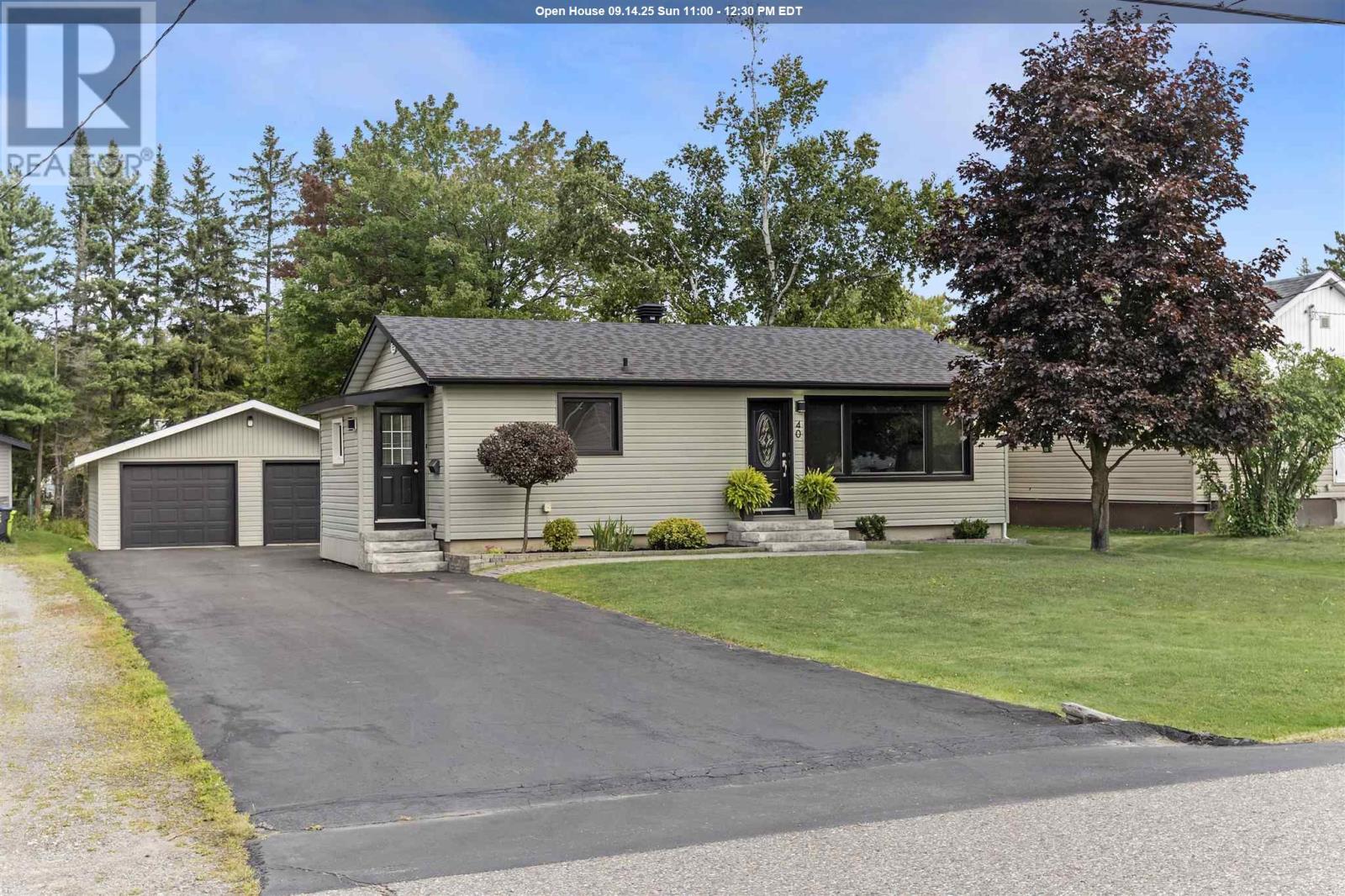 40 Terrance Ave, Sault Ste. Marie, ON P6B 4M7