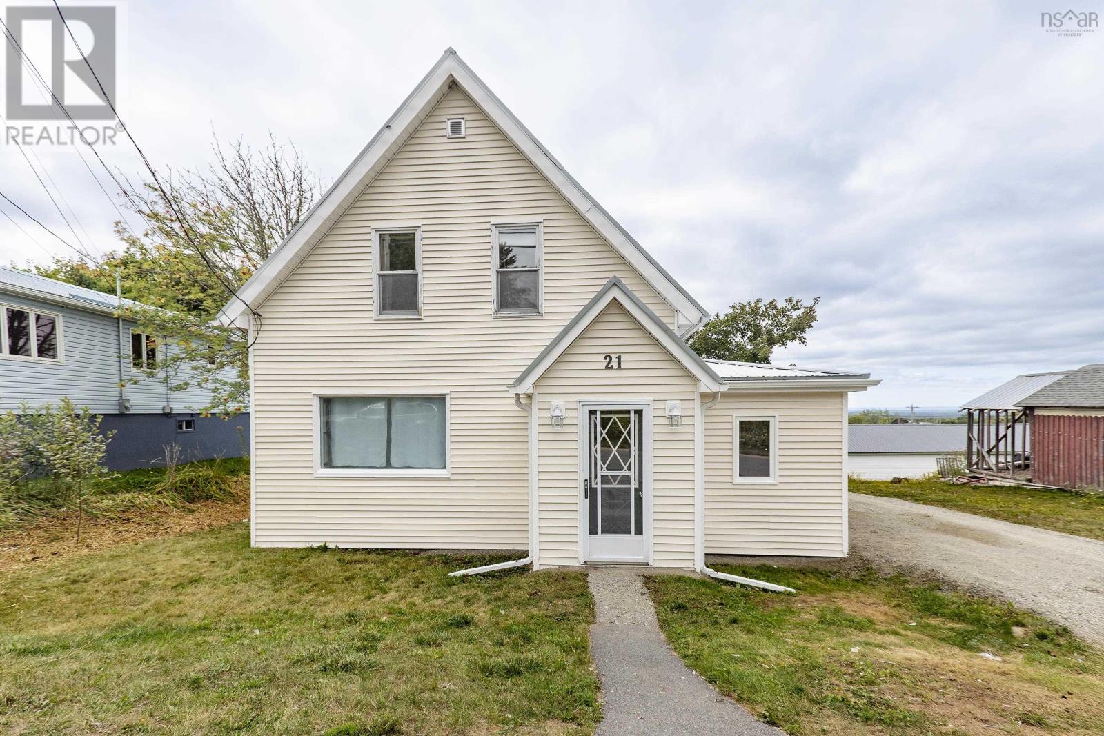 21 Mechanic St, Springhill, NS B0M 1X0