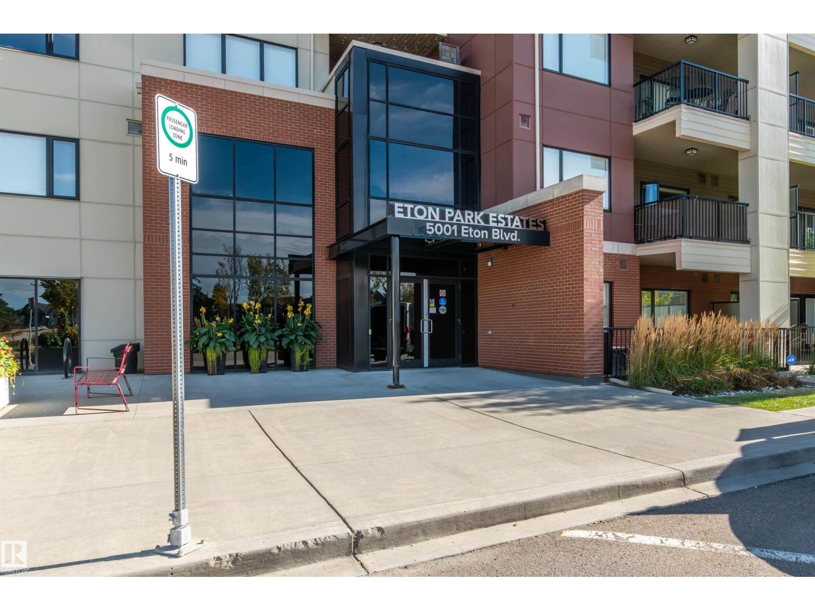 5001 Eton Blvd Unit 101, Sherwood Park, AB T8H 0N7