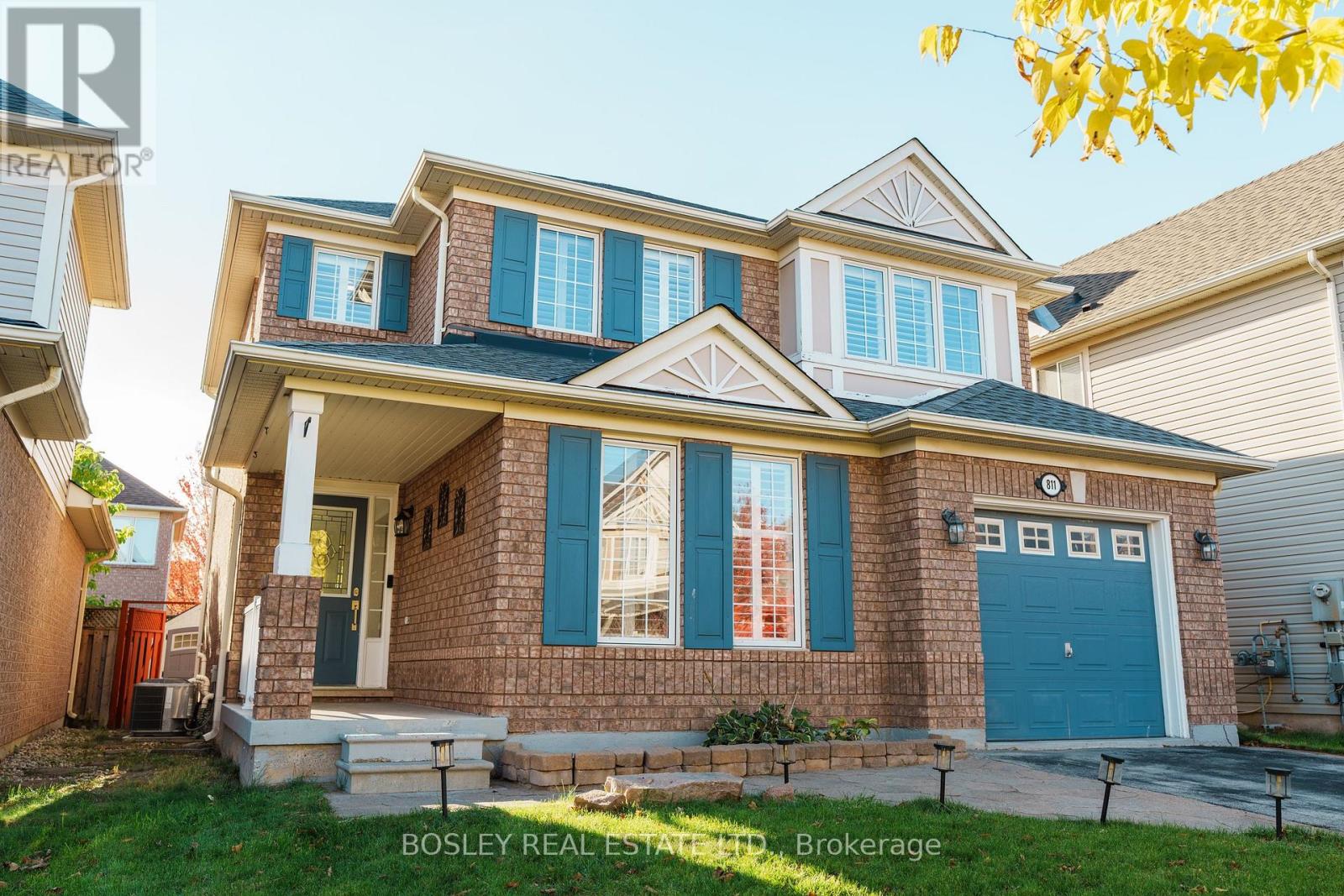 811 Watson Ter, Milton, ON L9T 5Z8