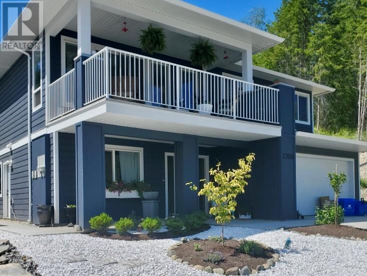 2708 Cedar Ridge St, Lumby, BC V0E 2G0