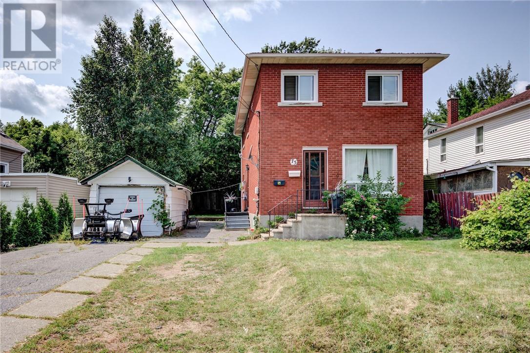 75 Whittaker St, Sudbury, ON P3C 3X1