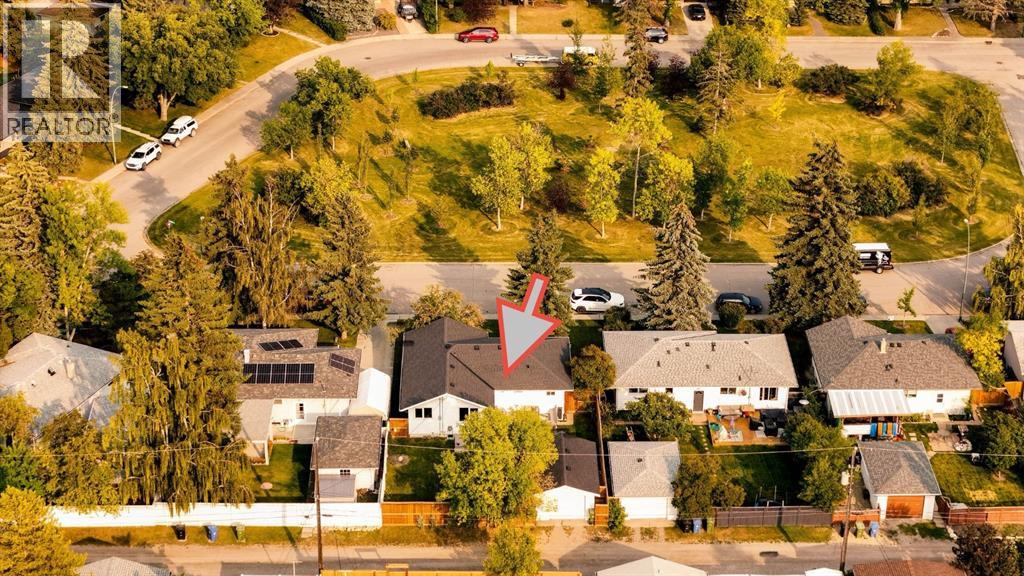 23 Westminster Pl SW, Calgary, AB T3C 2S8