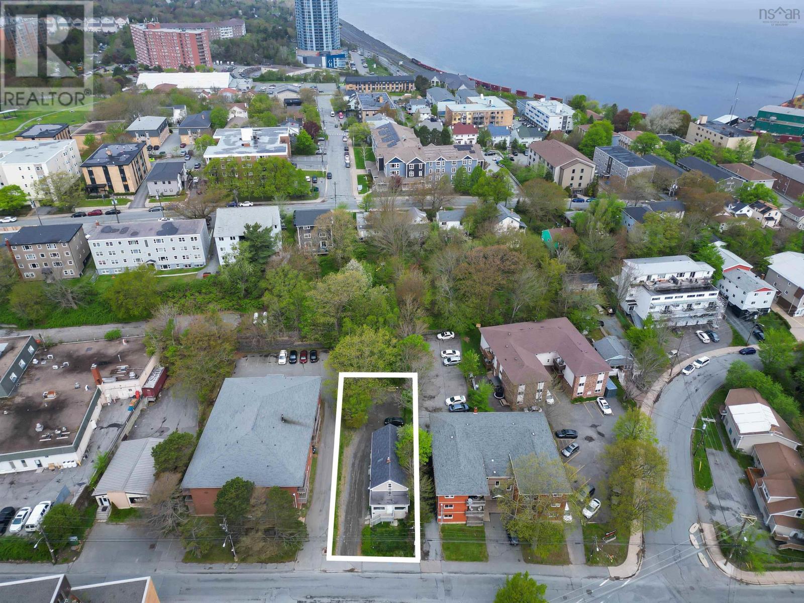 7 7a Alma Cres Cres, Halifax, NS B3N 2C4