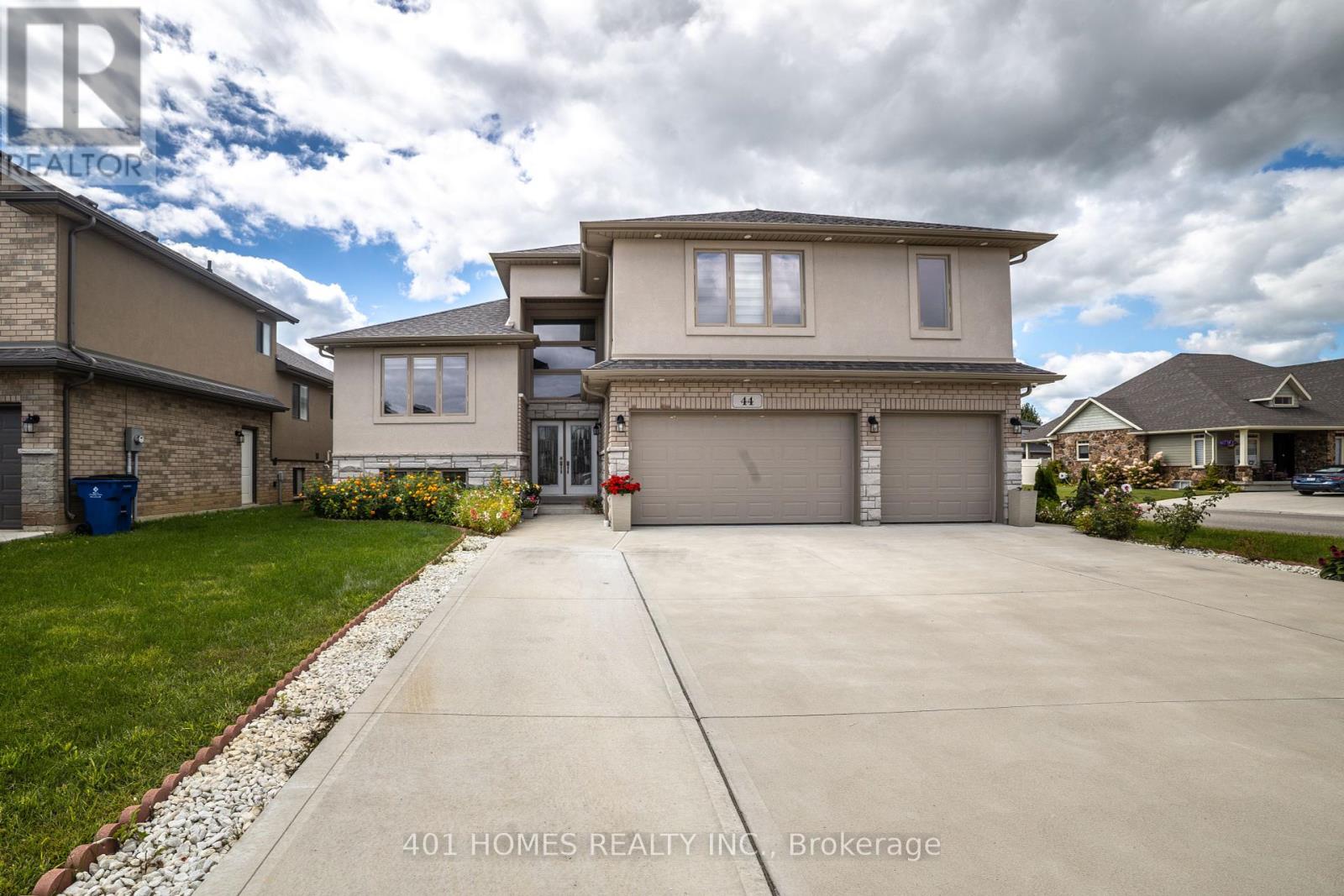 44 Peachtree Ln, Chatham-kent Chatham, ON N7L 0B3