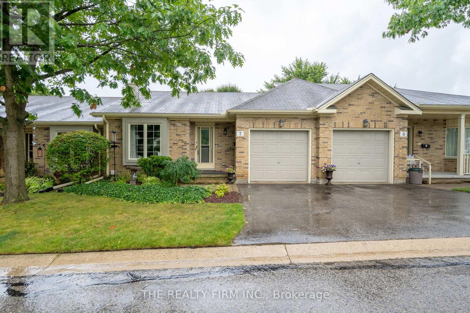 7 1241 Hamilton Rd, London, ON N5W 6B3