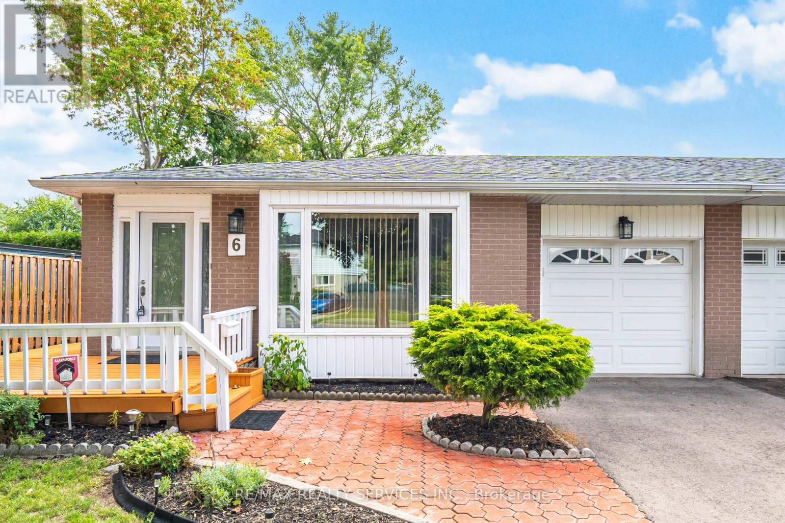 6 Glenmore Cres, Brampton, ON L6S 1H8
