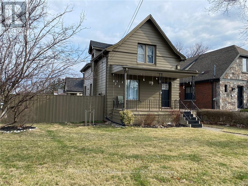 133 Fennell Ave E, Hamilton, ON L9A 1S2