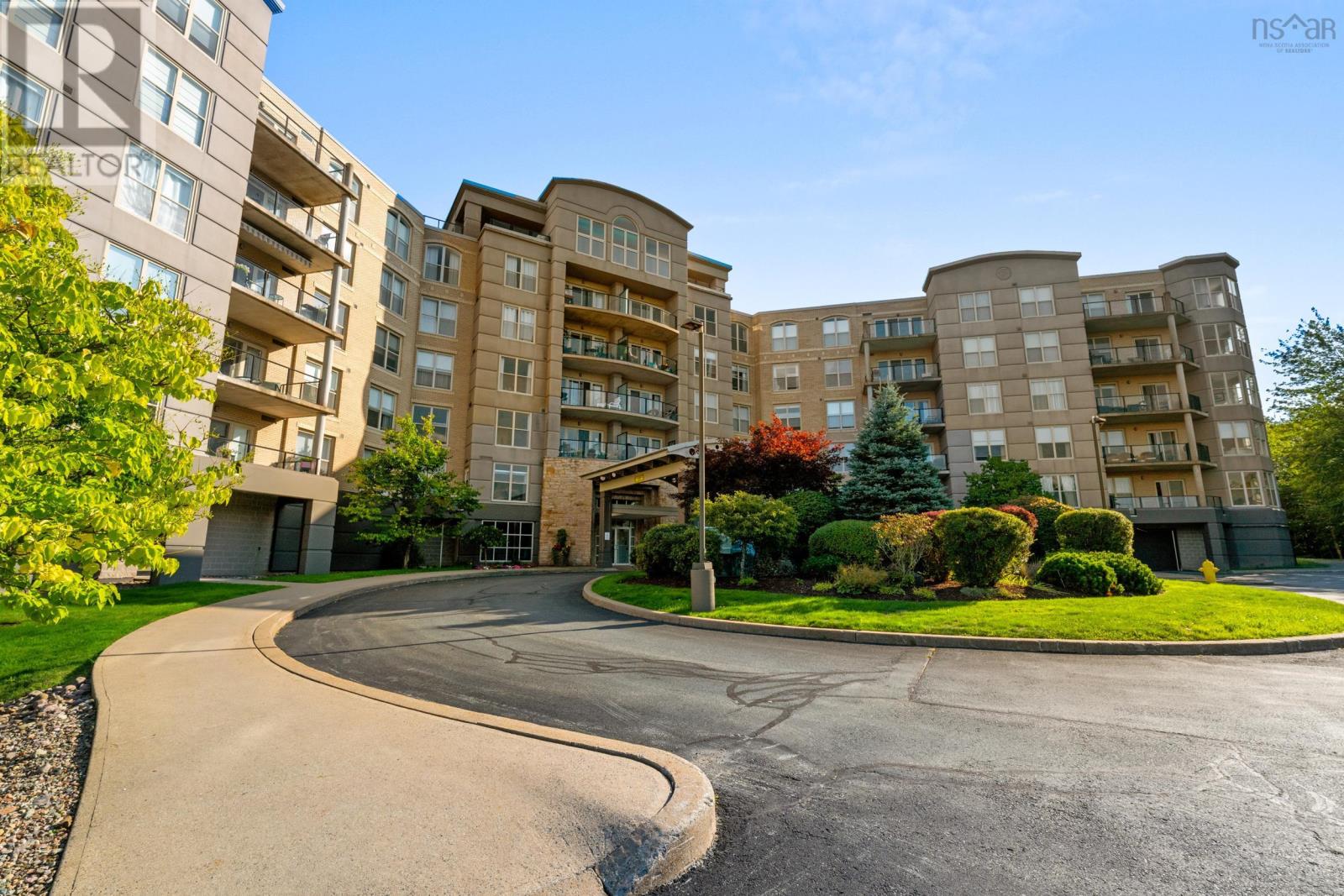 36 Southgate Drive Unit 303, Bedford, NS B4A 4M4