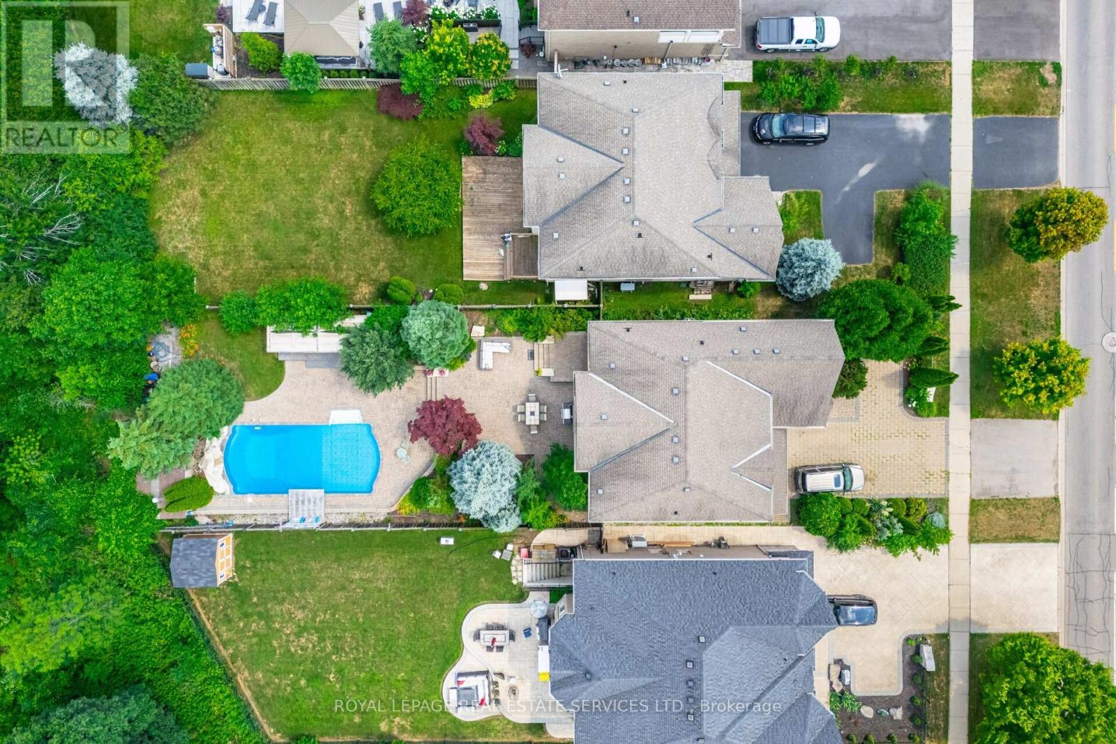 215 Burloak Dr, Oakville, ON L6L 6T6