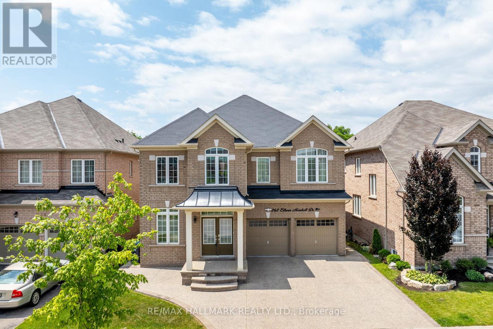 262 Elbern Markell Dr, Brampton Credit Valley, ON L6X 3C2