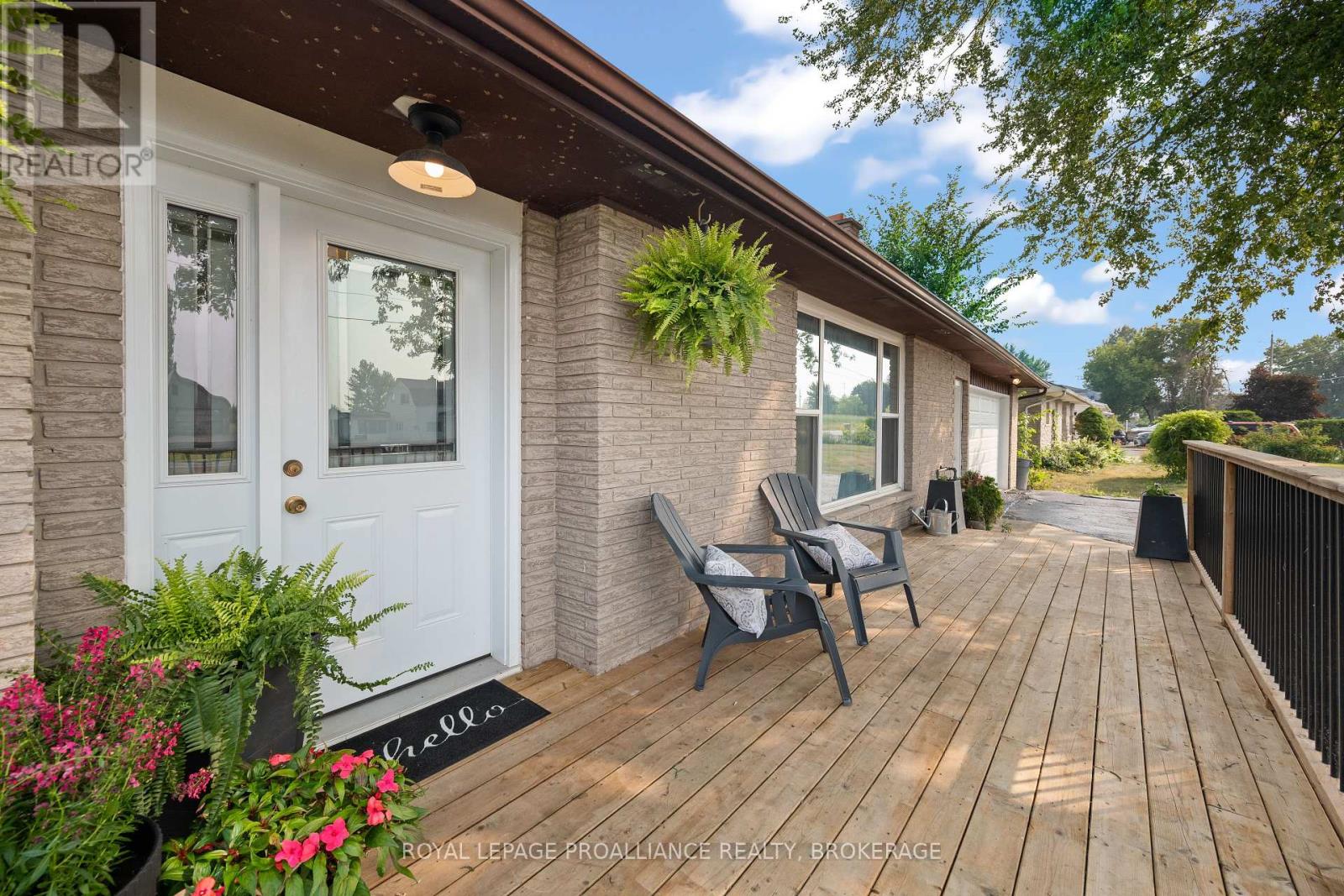 658 County Road 1 E, Greater Napanee, ON K7R 3L2