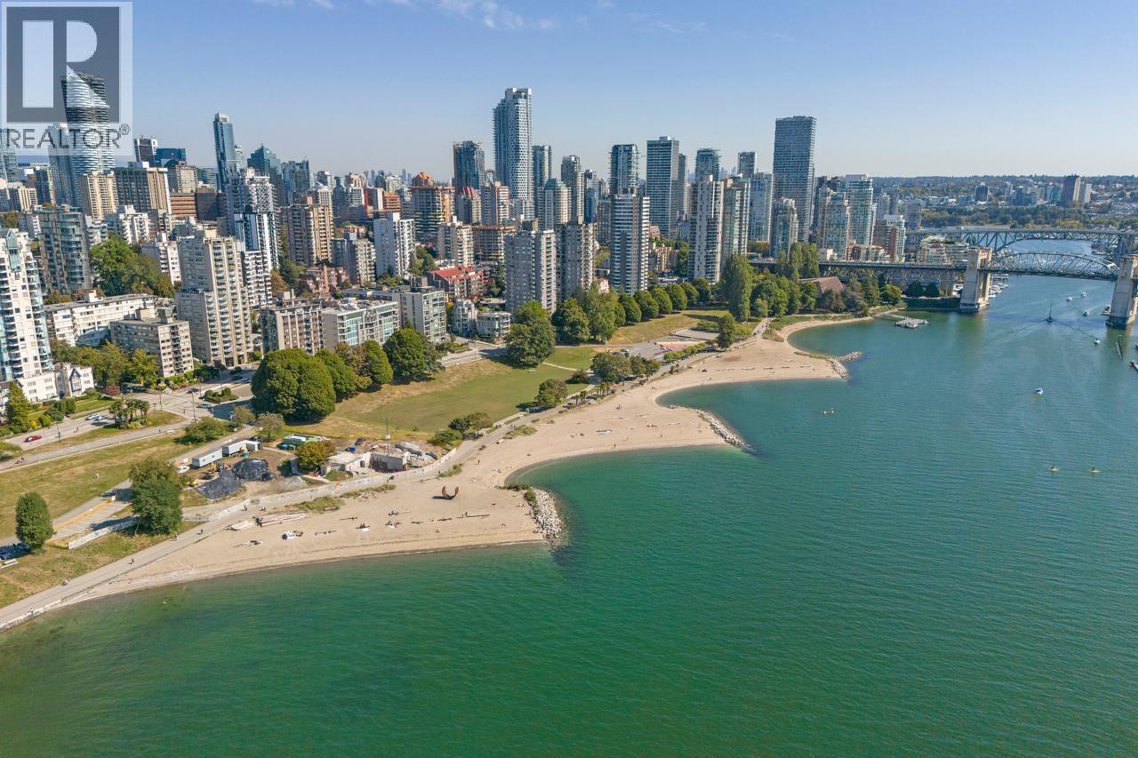 1233 Beach Avenue Unit 404, Vancouver, BC V6E 1V4