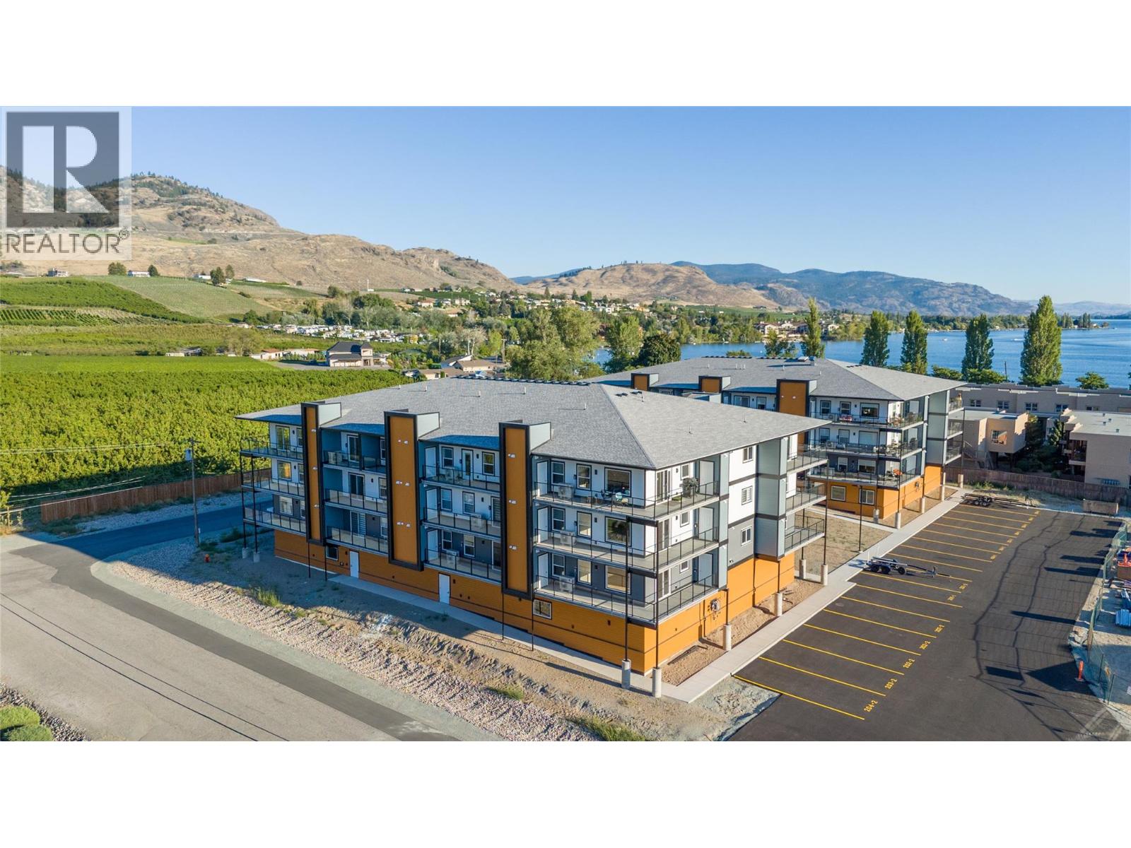 5620 51st Street Unit 404, Osoyoos, BC V0H 1V6