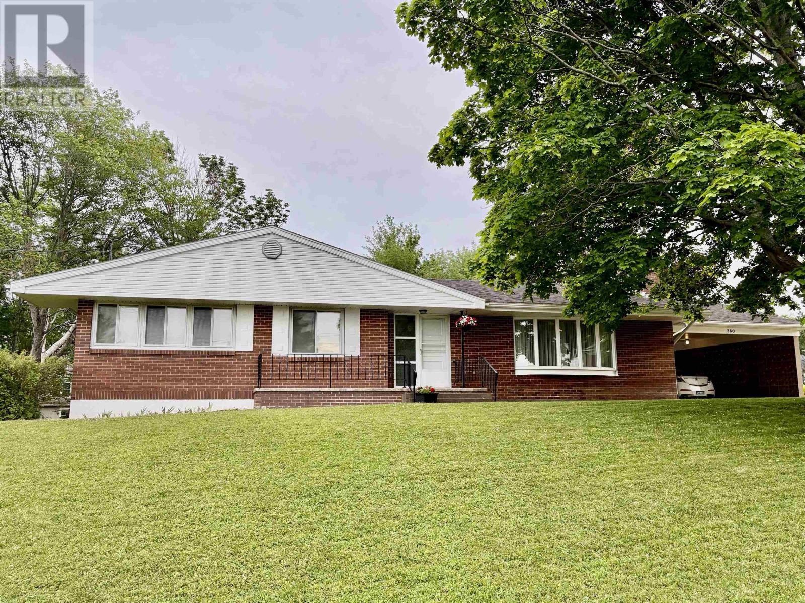 260 Linden Ave, New Glasgow, NS B2H 2A7