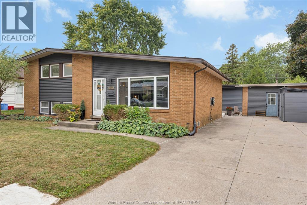 3775 Virginia Park, Windsor, ON N9E 2C7