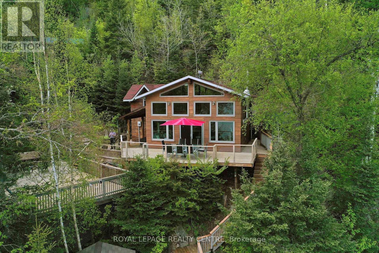 63 Rouff Rd, Powassan Trout Creek, ON P0H 2L0