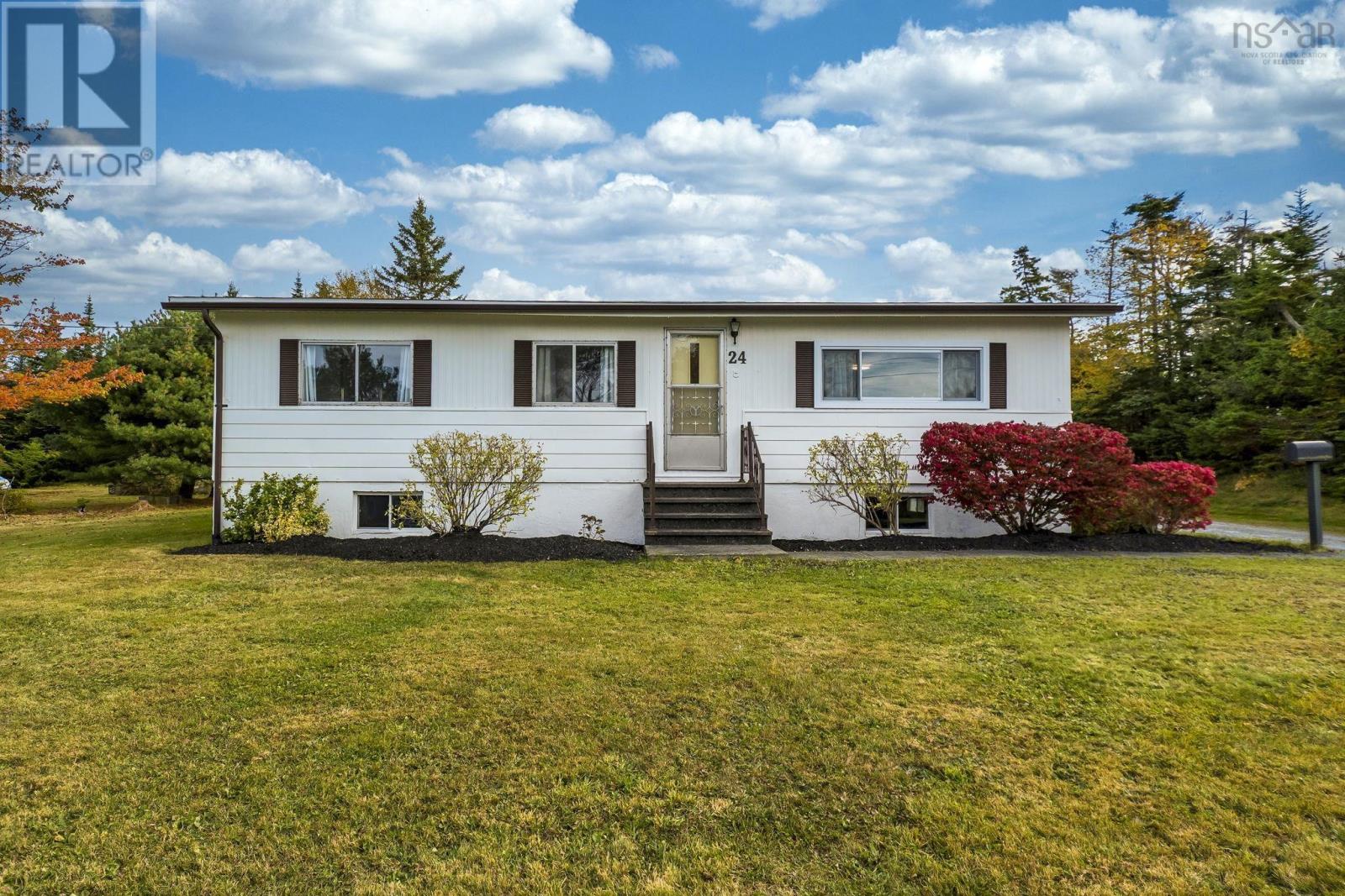 24 Moore Dr, Lawrencetown, NS B2Z 1R2