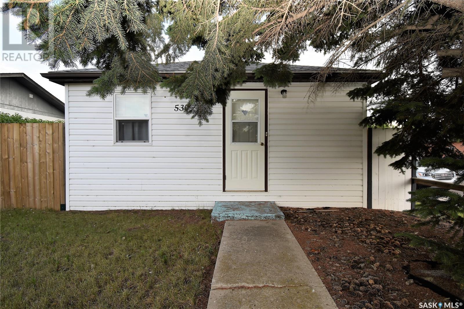530 Eva St, Estevan, SK S4A 1N8