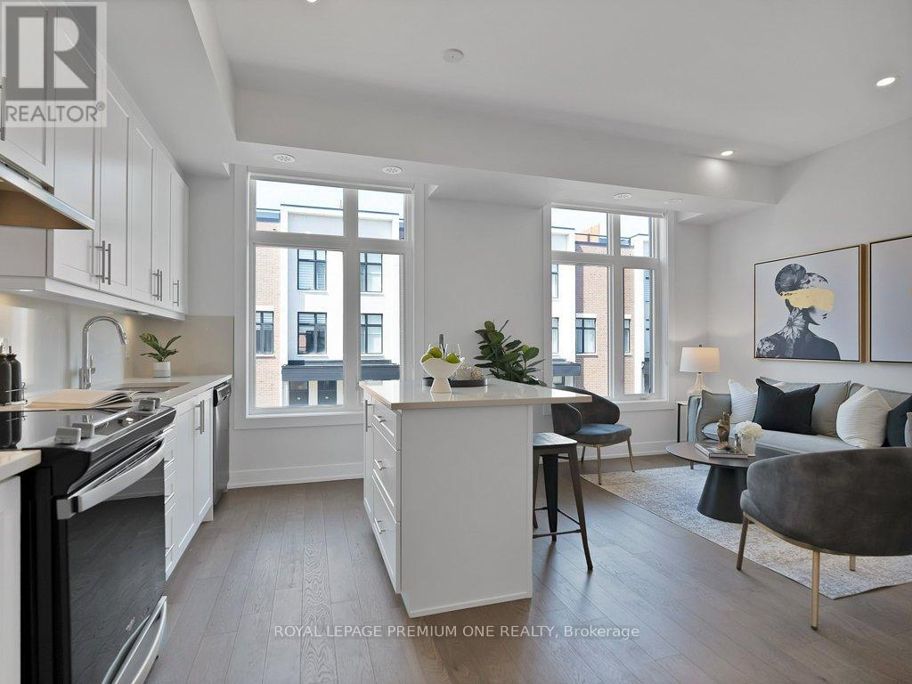 225 9560 Islington Ave, Vaughan Sonoma Heights, ON L4L 1A7