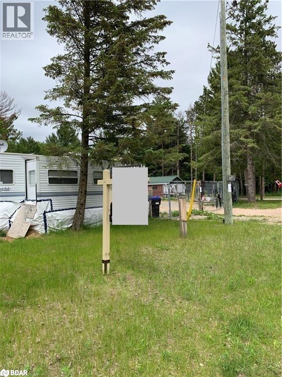 8240 Main St, Adjala-Tosorontio, ON L0M 1M0