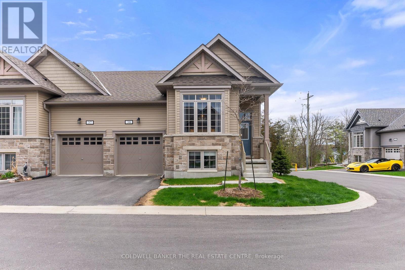 38 17 Lakewood Cres S, Kawartha Lakes, ON K0M 1A0