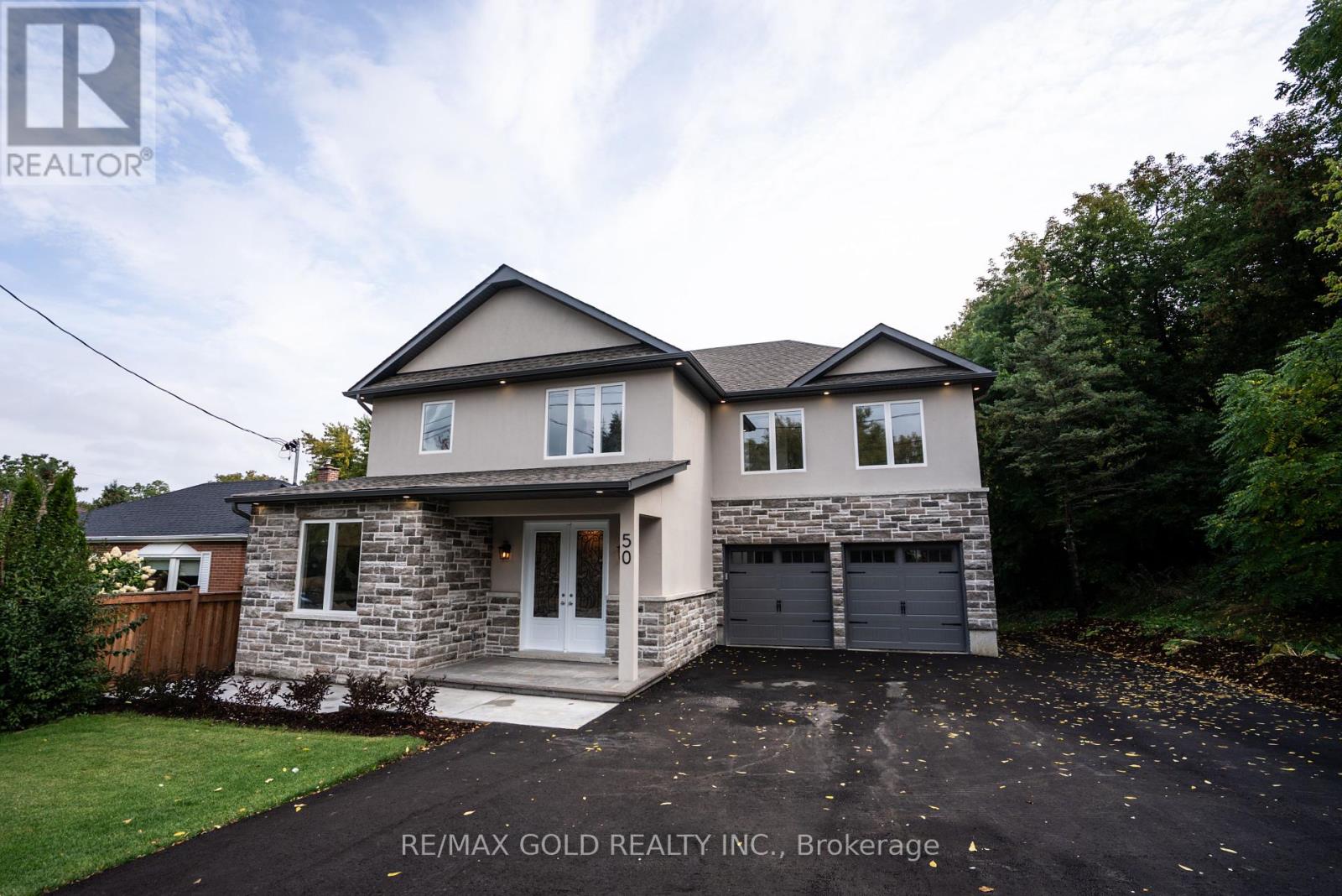 50 Willow St, Caledon, ON L7E 1C4