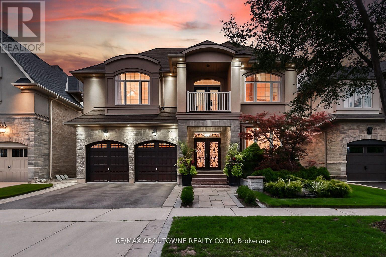 526 Hidden Trl, Oakville, ON L6M 4M2