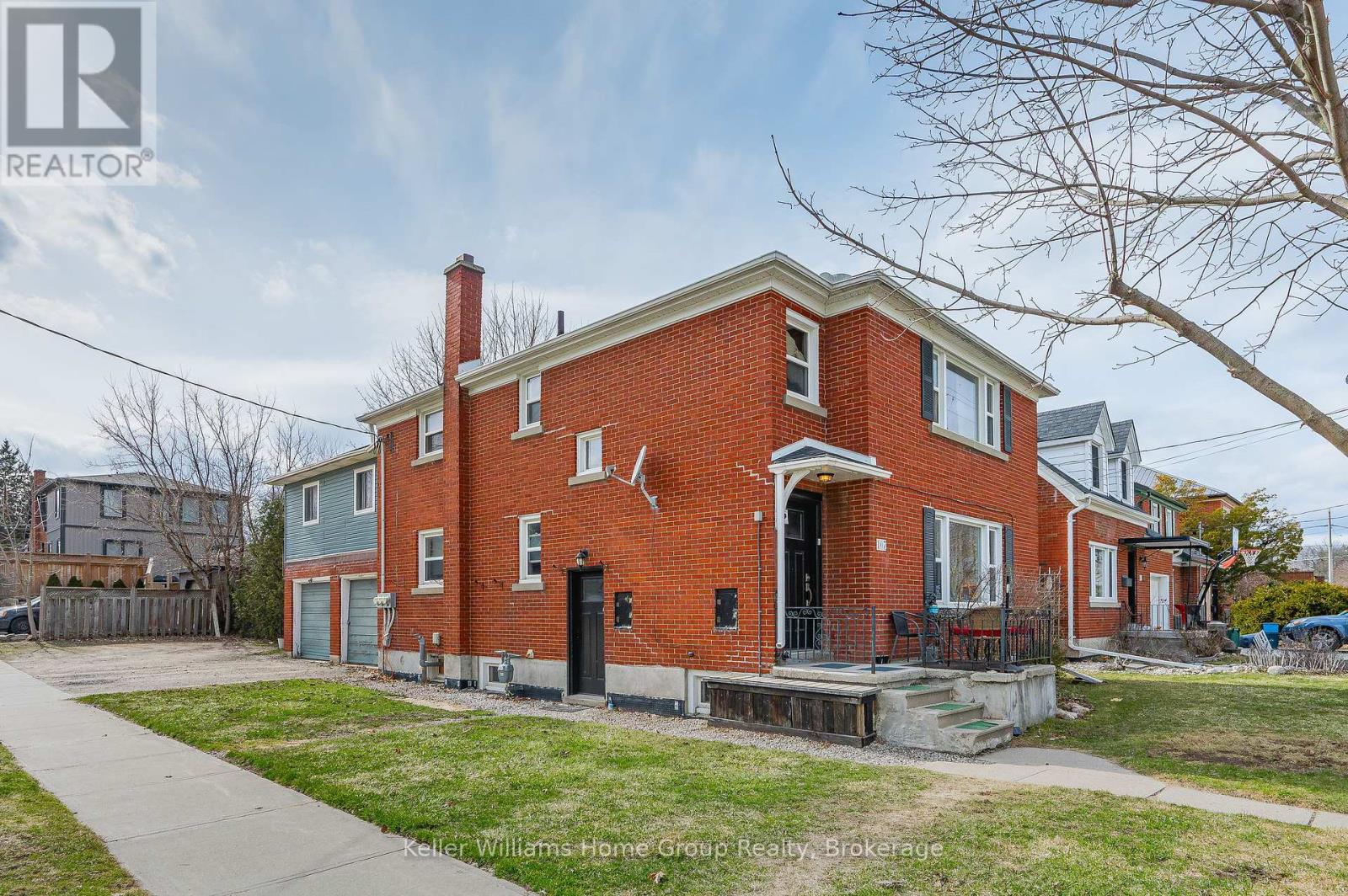 107 East Ave, Kitchener, ON N2H 1Y6