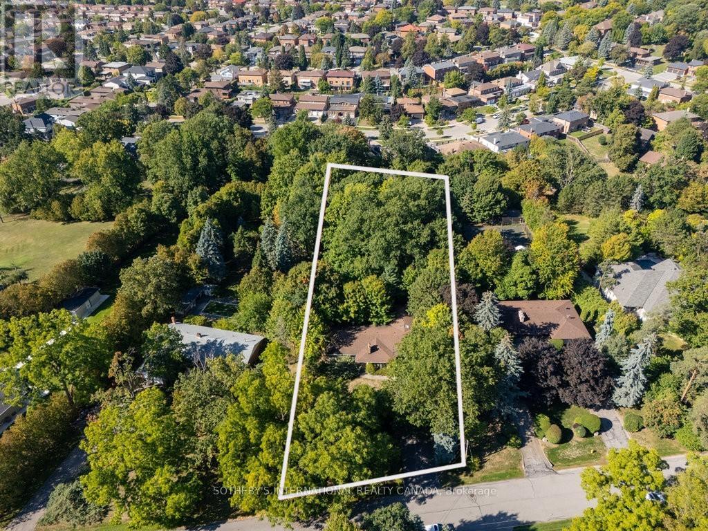 146 Sylvadene Pkwy W, Vaughan, ON L4L 2M6