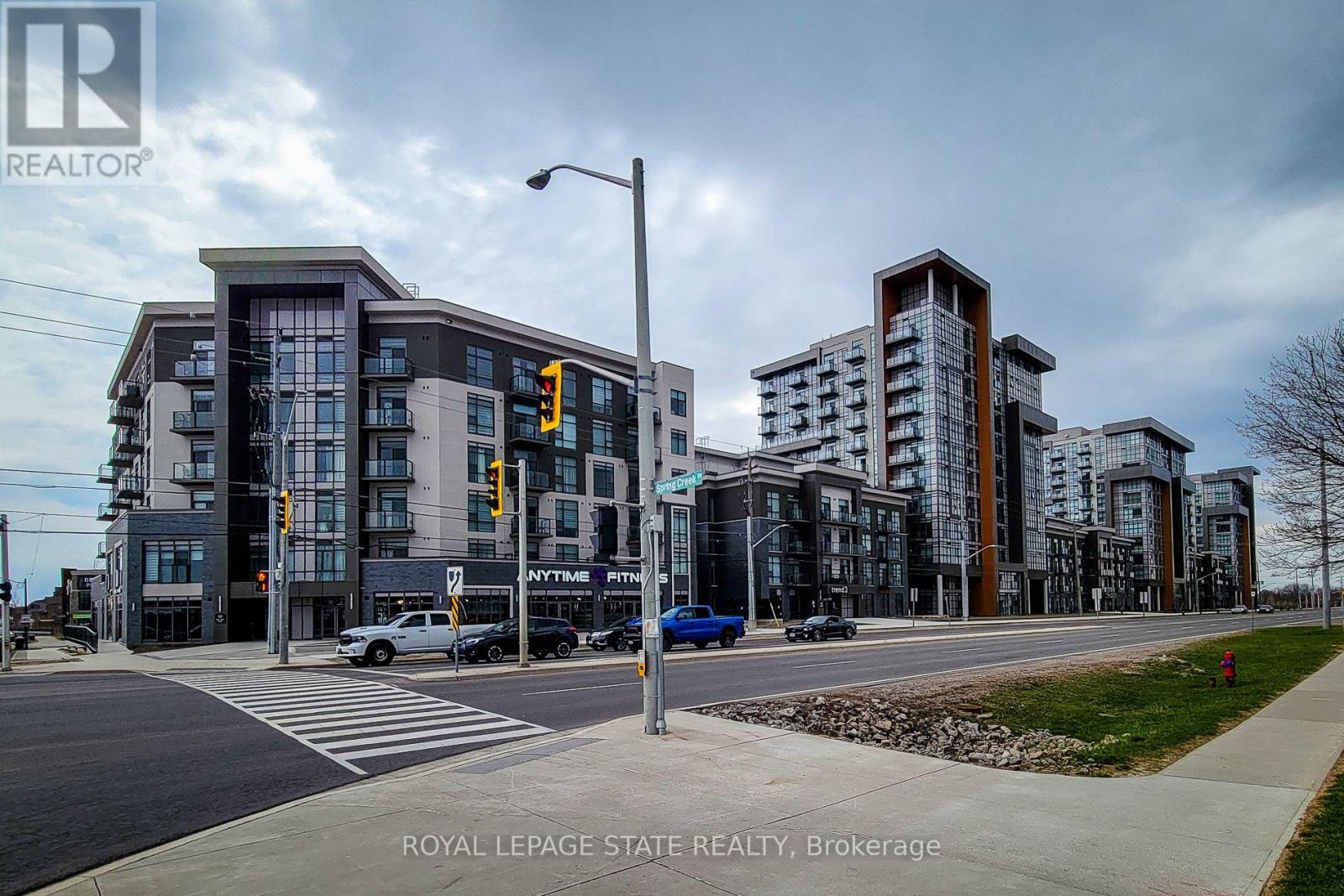 10 Mallard Trl, Hamilton Waterdown, ON L8B 2A7
