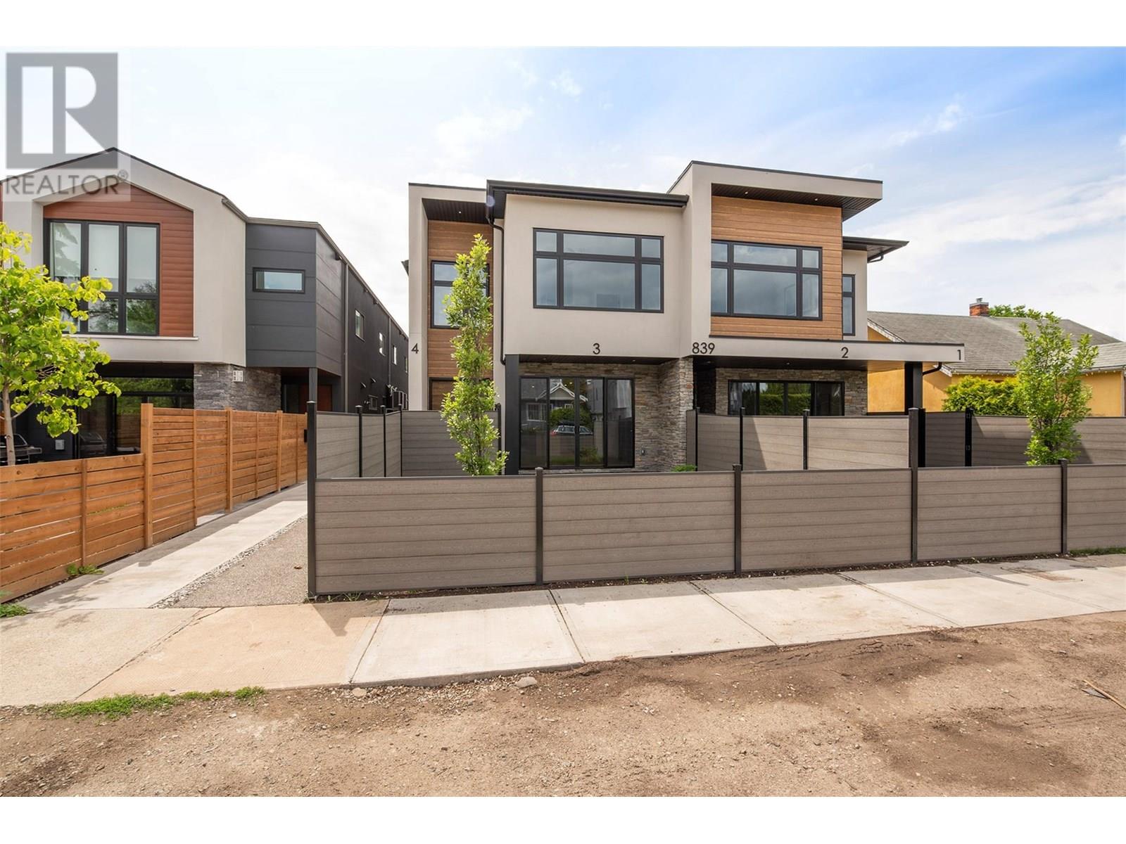 839 Lawson Avenue Unit 4, Kelowna, BC V1Y 6S9