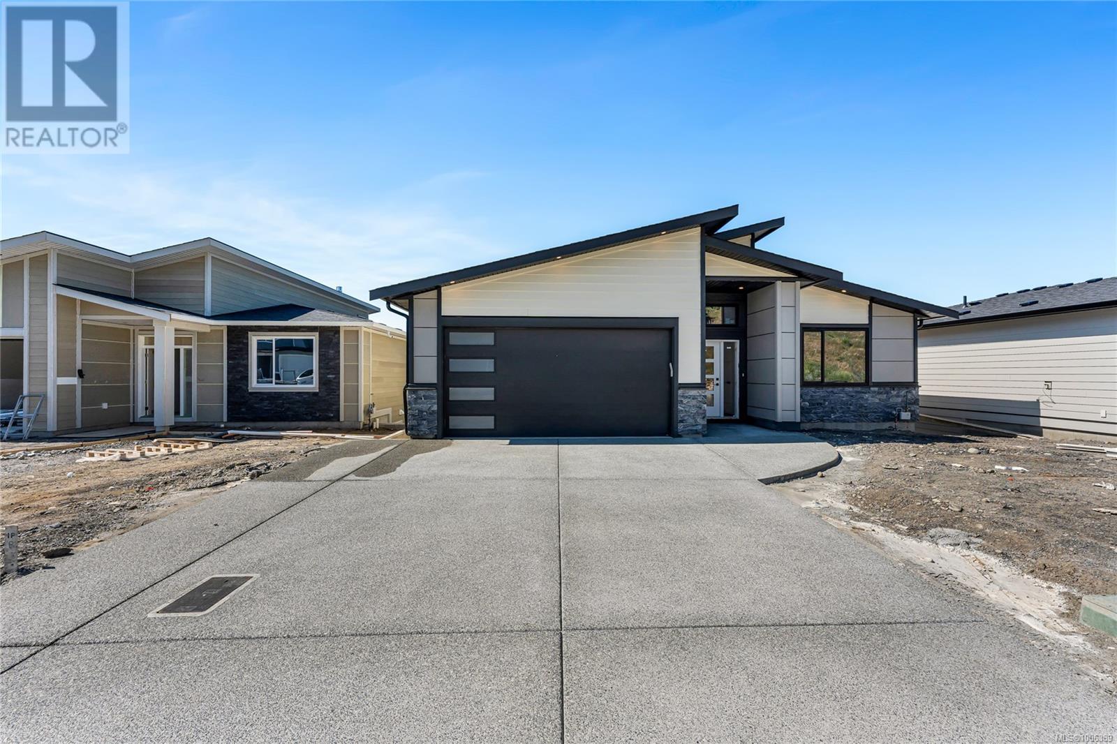 3199 Woodrush Dr, Duncan, BC V9L 0J9